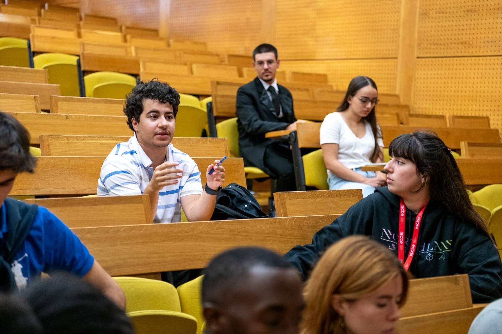 Iscte promove 3.ª edição do Programa de Mentoria por Pares