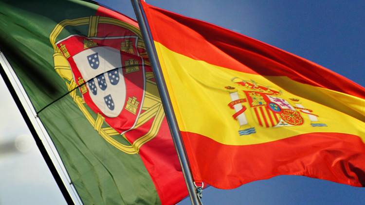 Methodological Strategies of a Comparison: Studying Democratic Outcomes in Portugal and Spain
