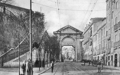 Cliente, desenhador e arquitecto: uma casa na Lisboa de 1900