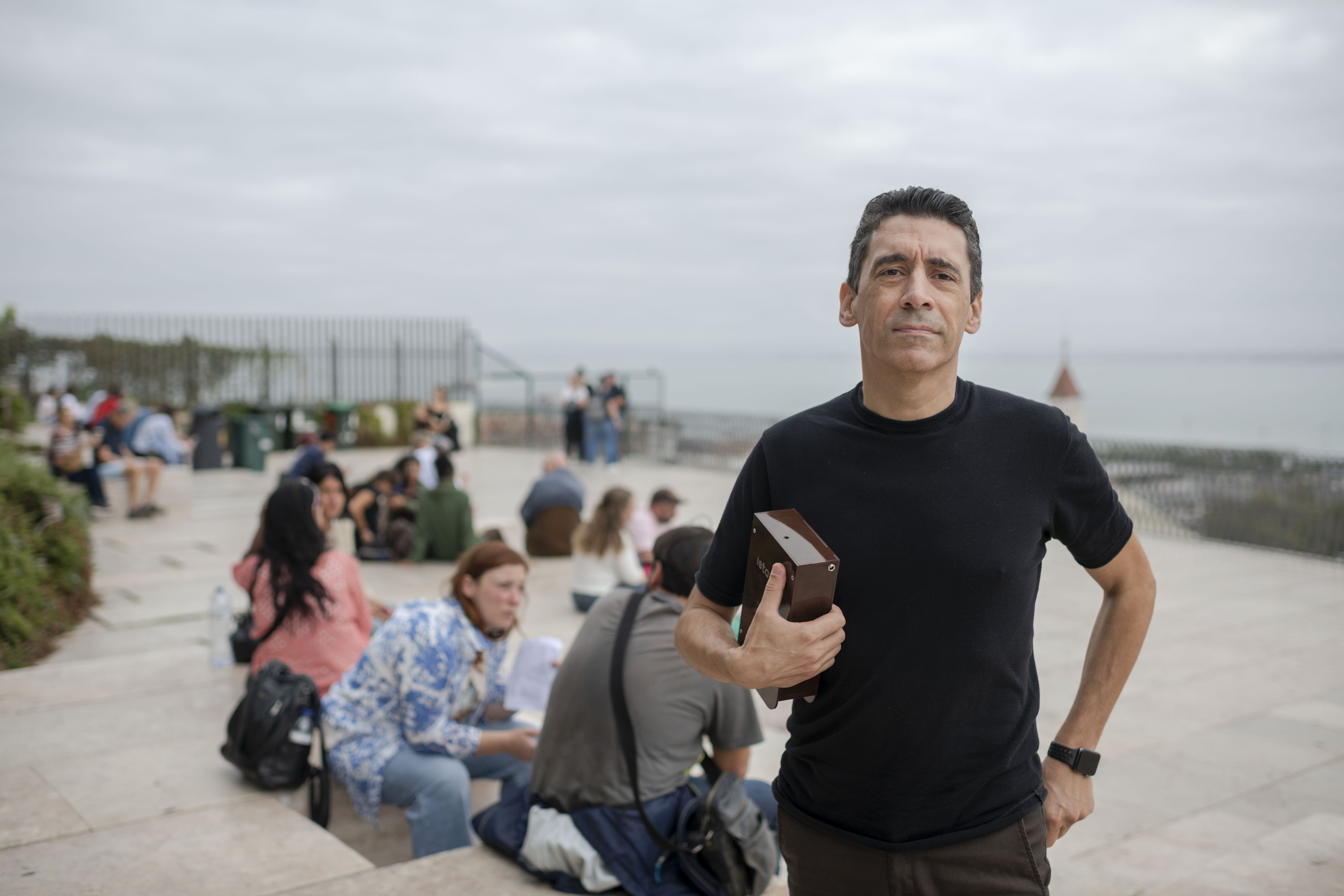 Monitorizar espaços públicos com multidões