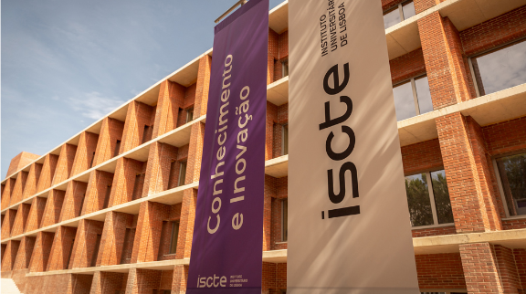 Desmistificar a Ciência feita