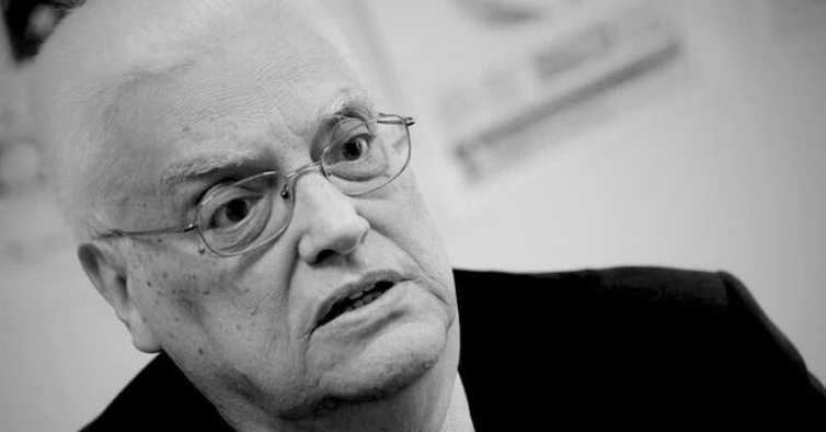 Pesar pelo falecimento de Diogo Freitas do Amaral