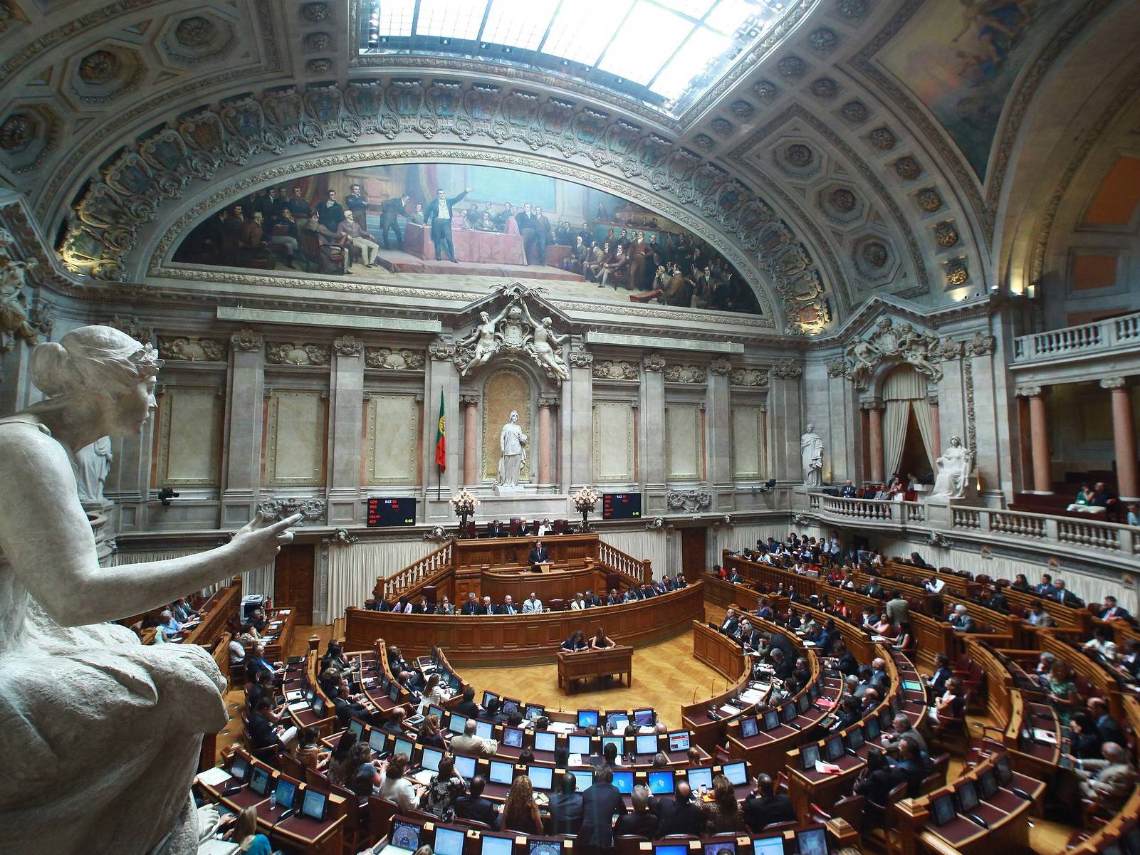 Fazer Política: Uma Etnografia da Assembleia da República